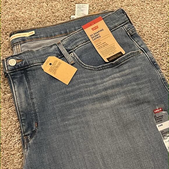 NWT Levi’s Jeans 311 Shaping Skinny Capris Womens Blue Stretch Mid Rise 24W NEW - Picture 3 of 16